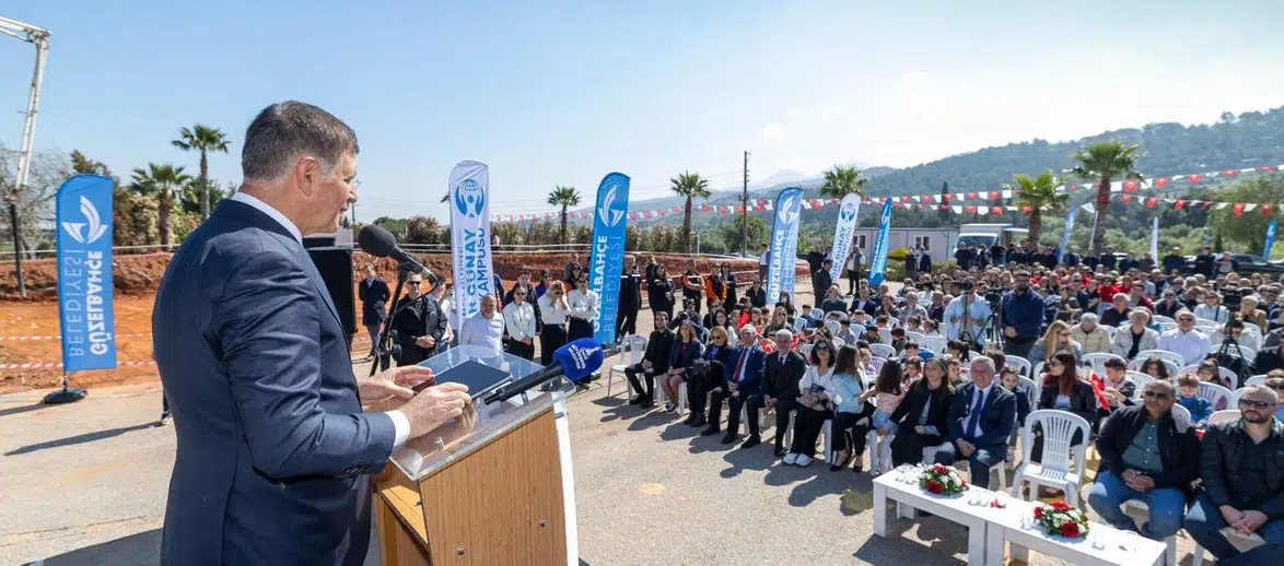 Başkan Tugay: Her zaman Güzelbahçe halkının yanında olacağım