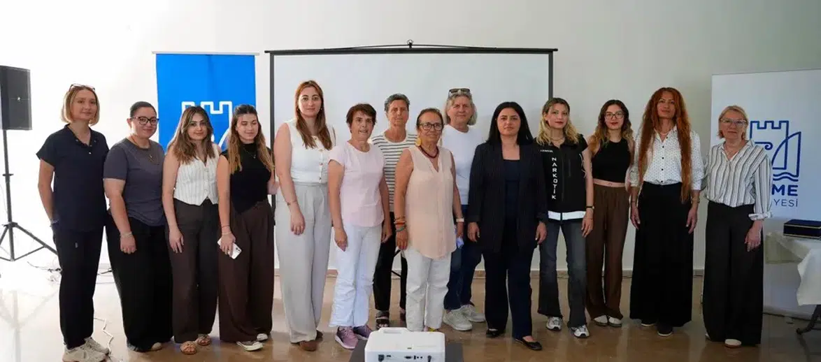 Çeşme Belediyesinden Bağımlılıkla Mücadelede Farkındalık Semineri