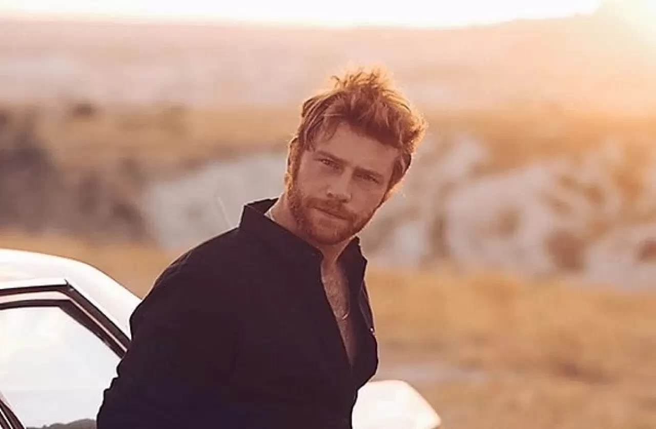 Annem Ankara Yılmaz Kimdir, Gerçek Adı Ne? Mustafa Açılan, Annem Ankara Dizisinde Yılmaz Karakteriyle İzleyici Karşısında!