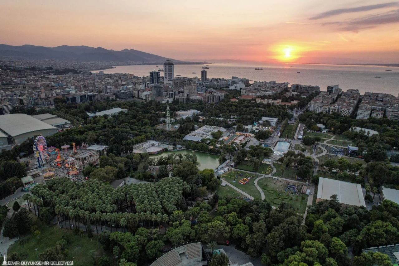 İzmir Kültürpark’taki Lunapark Kaldırılıyor! Dönüşüm Süreci Başladı