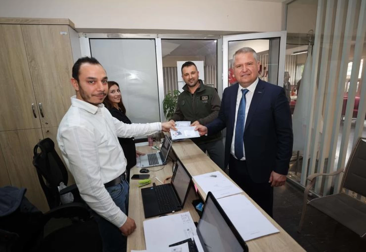 Urla Belediyesi, Sosyal Yardımları Düzenli Hale Getiren 'Urla Kart'ı Tanıttı