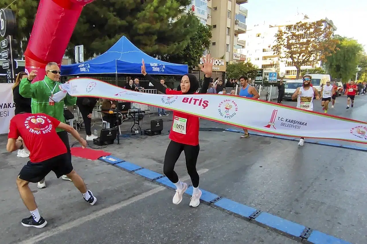 Karşıyaka Ata’dan Ana’ya koşuyor!