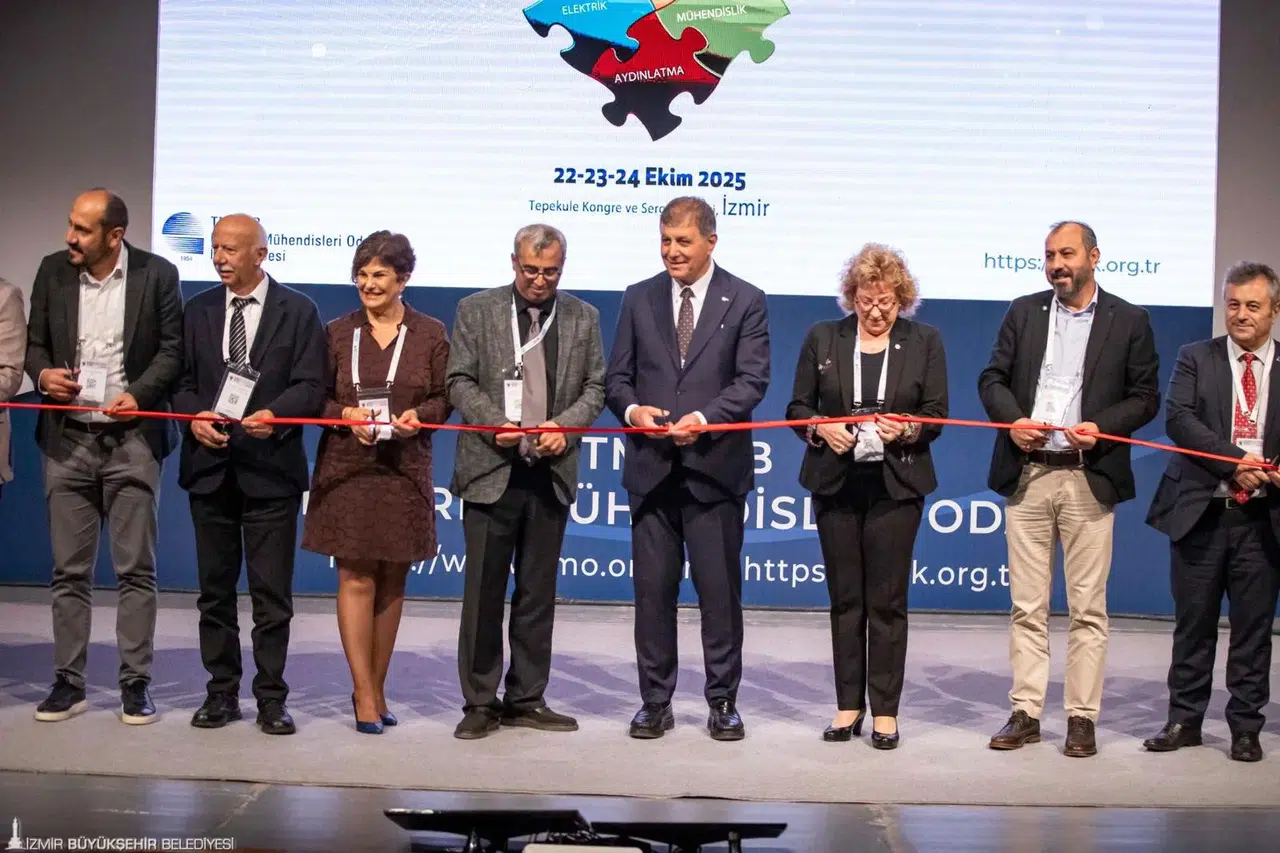 Başkan Tugay 8. Elektrik Tesisleri Ulusal Kongre ve Sergisi’ni açtı