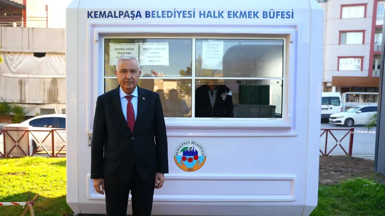 Kemalpaşa’da Halk Ekmek’e Yoğun İlgi