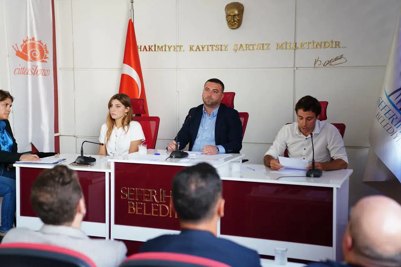 Karakayalar “Mahalle”statüsüne kavuştu, adı “Necat Hepkon” oldu