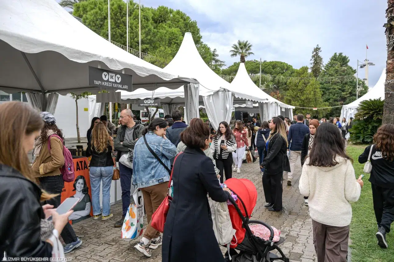 Kültürpark’ta İzmir Kitap Fuarı rüzgarı