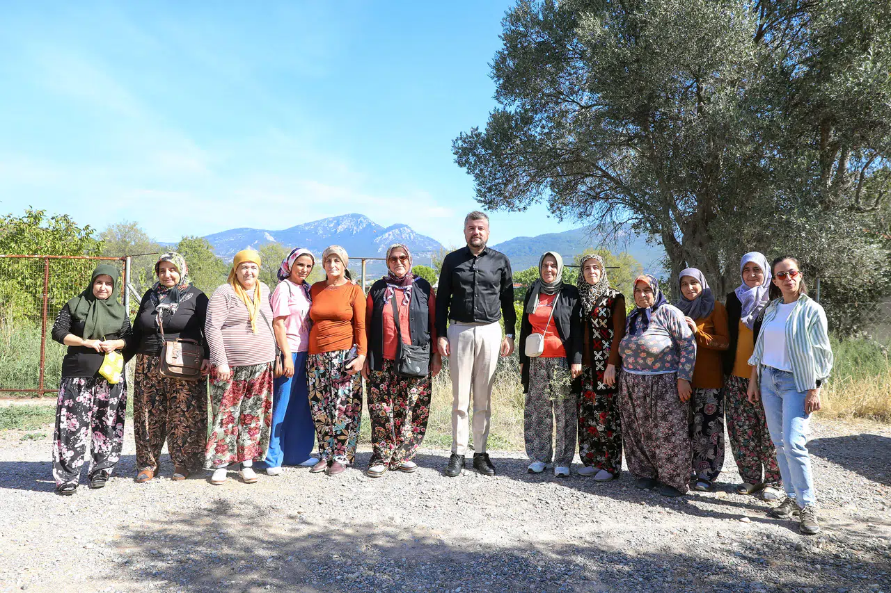 Başkan Görkem Duman, Dünya Kadın Çiftçiler Günü’nü kutladı