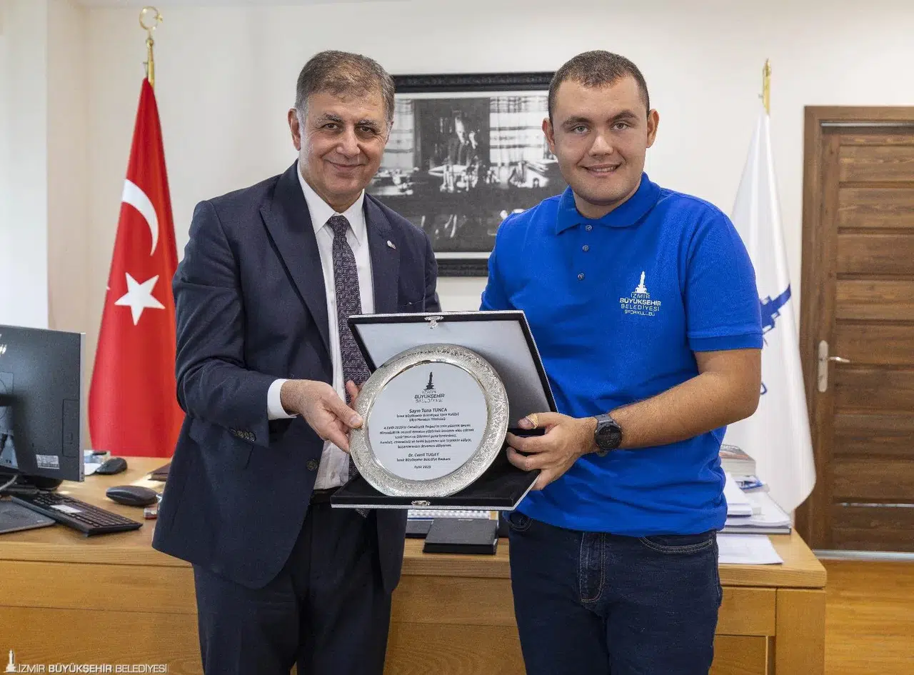 Tarihi başarılara imza atan Tuna, Başkan Tugay’la buluştu