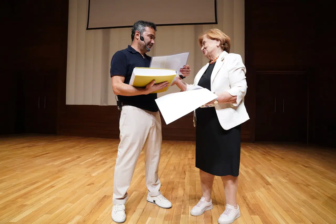 TÜRGÖK gönüllüleri Ahmet Şerif İzgören’i dinledi