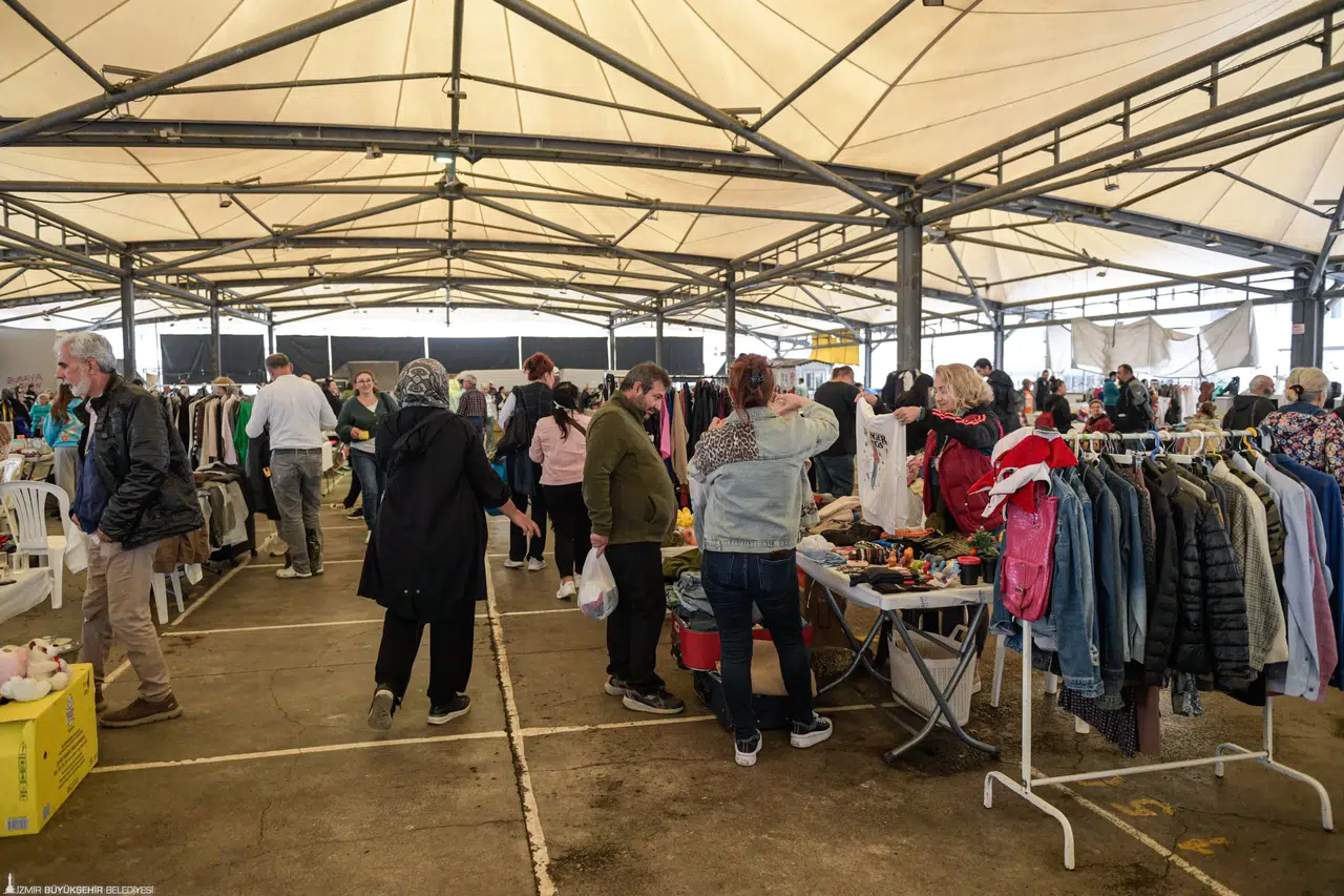 İkinci El Pazarı’ndan herkes memnun