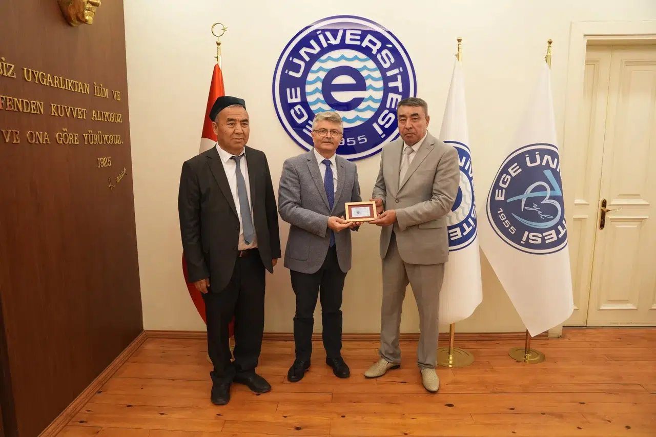 Ege Üniversitesi ve Namangan Devlet Üniversitesi arasındaki uluslararası kültürel iş birliği güçleniyor