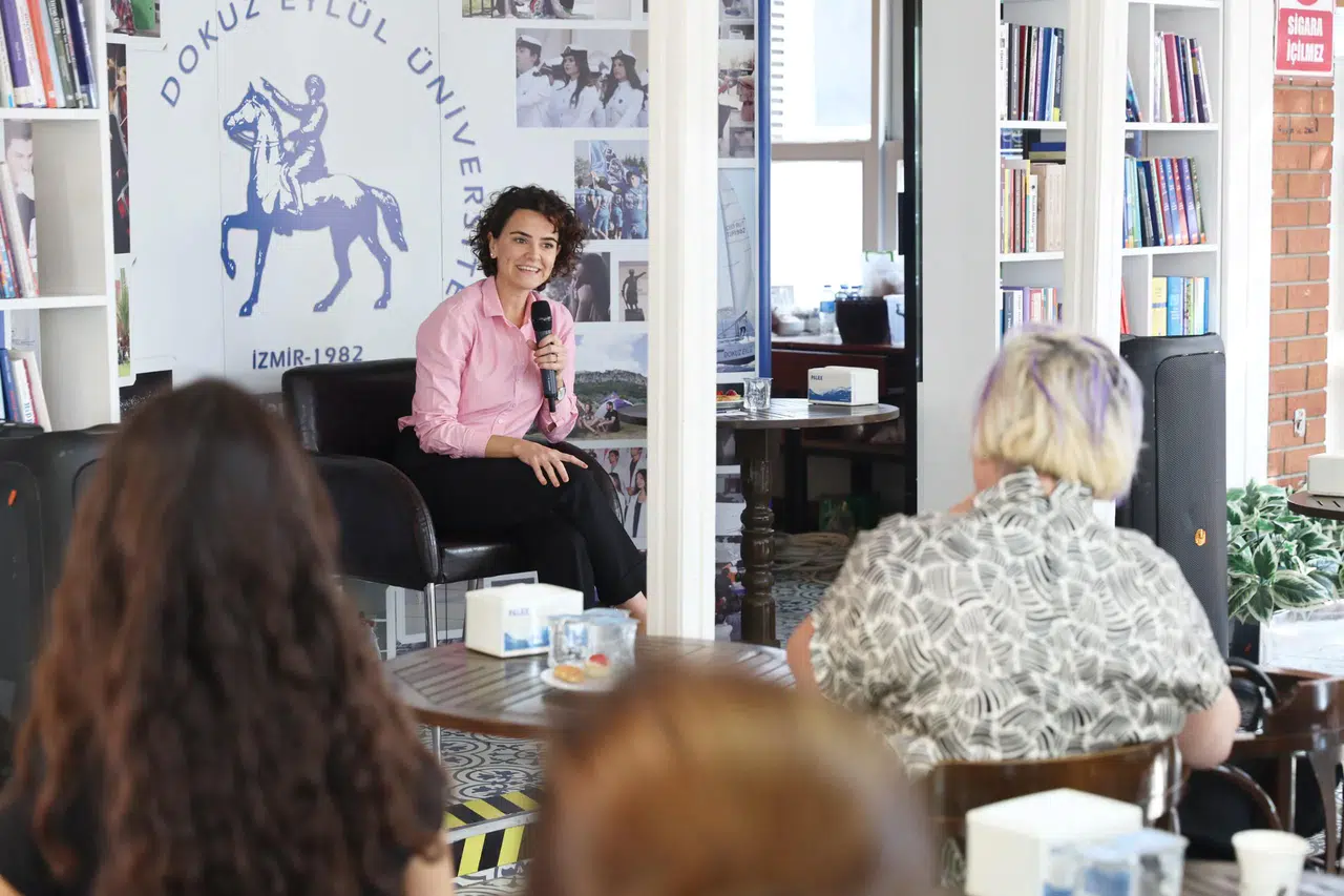 Dokuz Eylül Üniversitesi, “Bilim Kafe Sohbetleri”Nin 2’ncisinde Çocuk Sağlığına Odaklandı