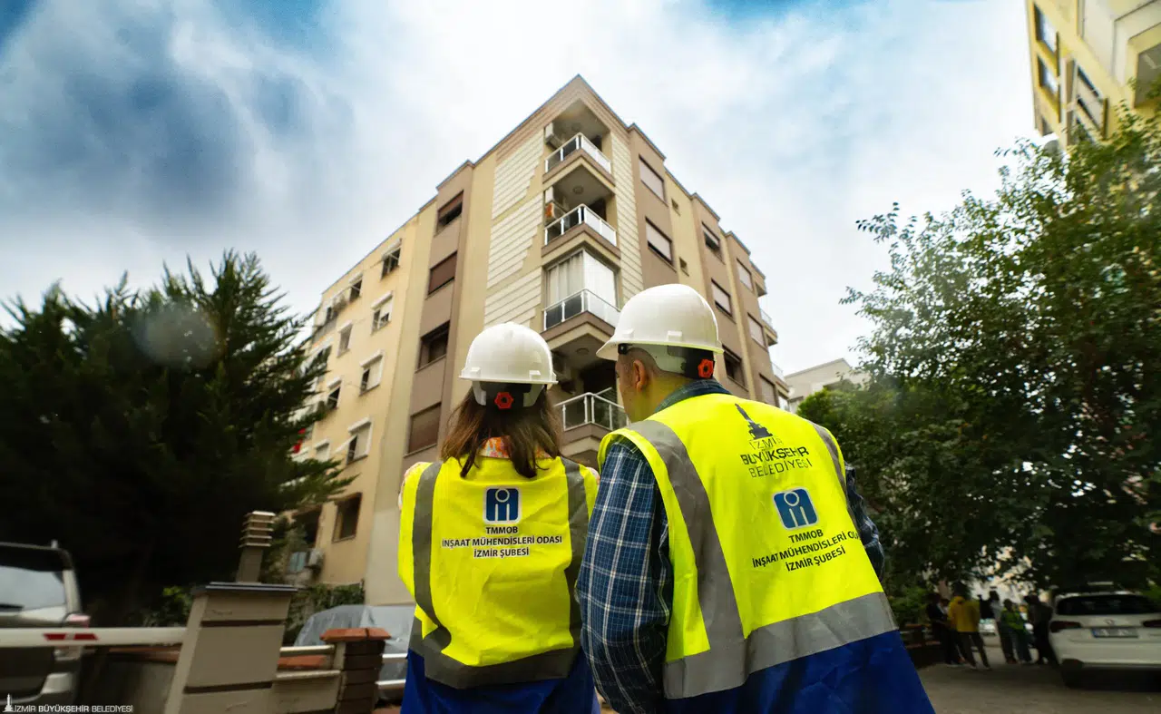 Karşıyaka’nın yapı stoku için çalışmalar başladı