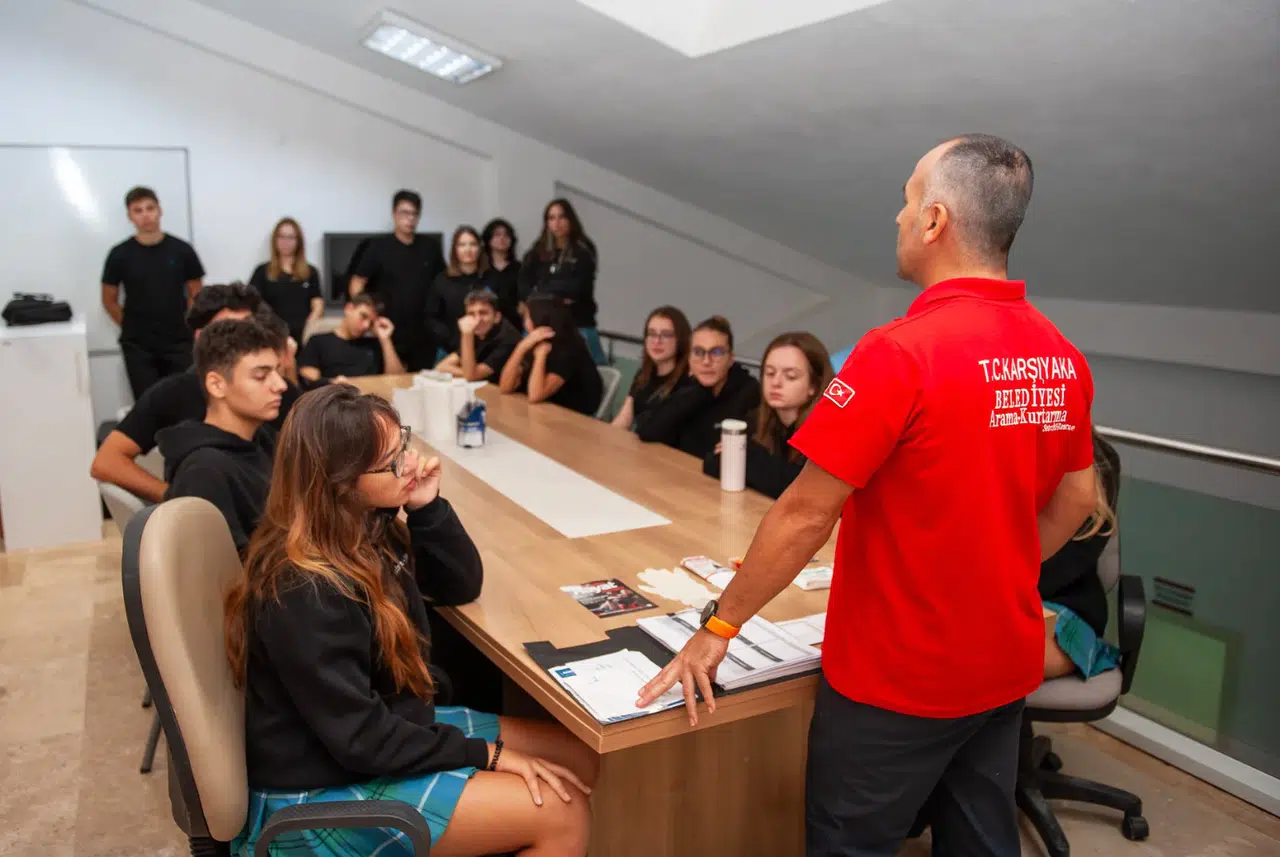 Afet Eğitim Merkezi’nden gençlere farkındalık eğitimi