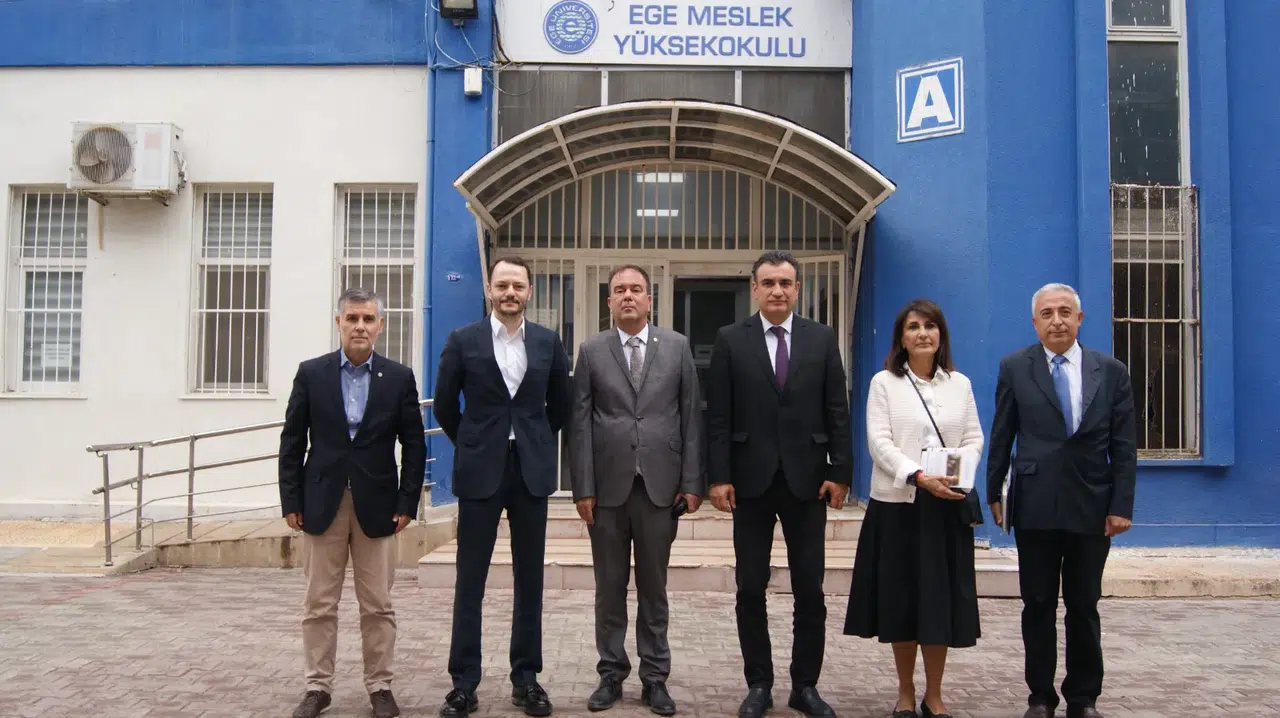 Ege Meslek Yüksekokulunda Üniversite-Sanayi İş Birliği Toplantısı Gerçekleştirildi