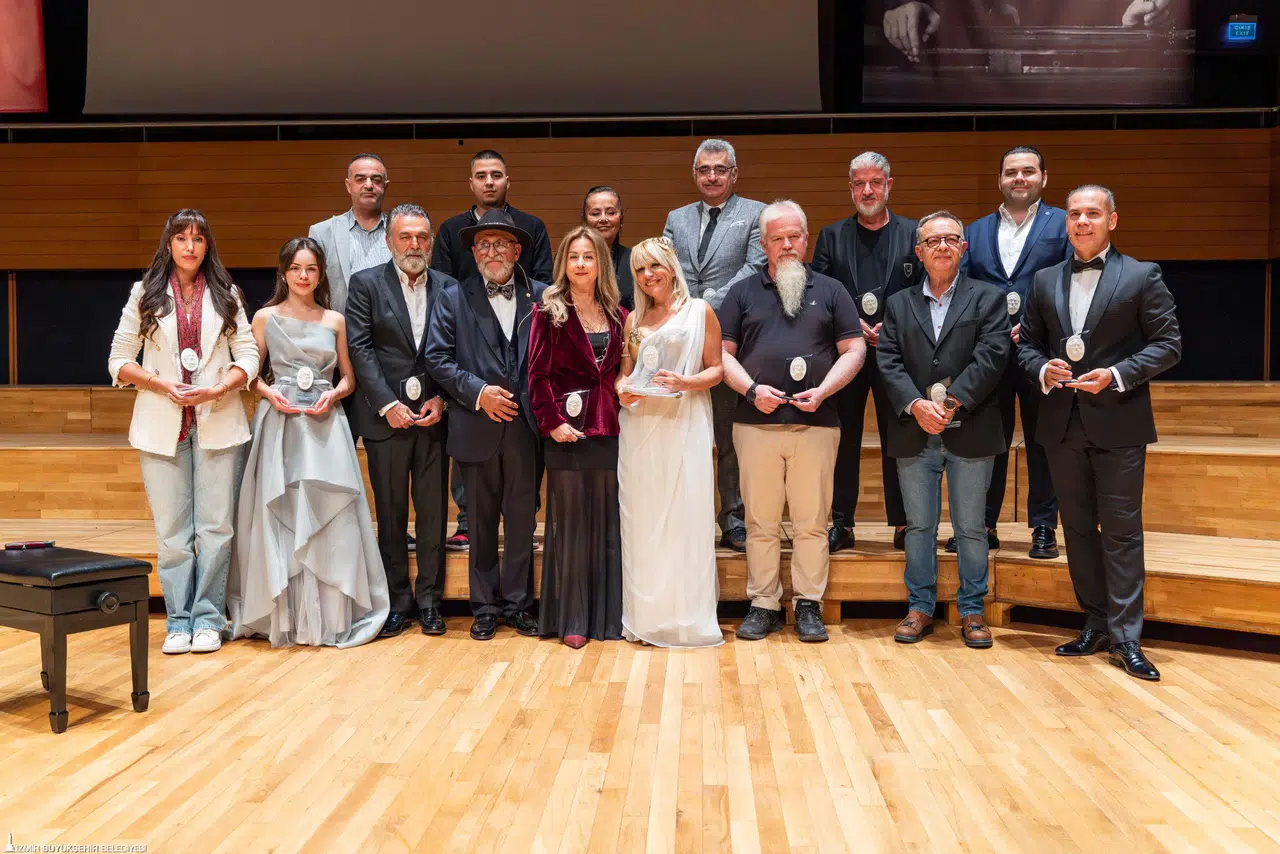 Başkan Tugay: Kültürün, sanatın, bilimin ve emeğin yanında olmayı sürdüreceğiz