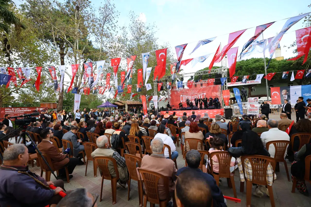 Belevi’de Cumhuriyet Coşkusu: “Yaşasın Cumhuriyet, Yaşasın Mustafa Kemal Atatürk”