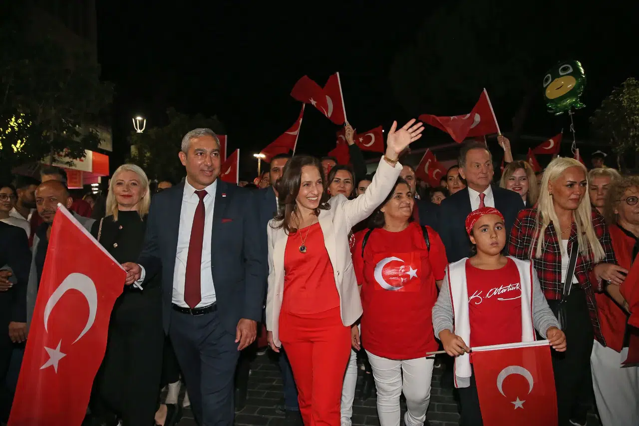 Karşıyaka 29 Ekim’de gelincik tarlasına dönüşecek!