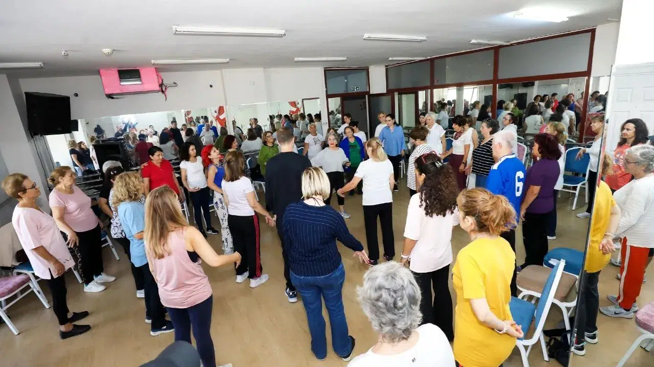 Bedenin Şifası Kahkaha ve Dansla Geldi