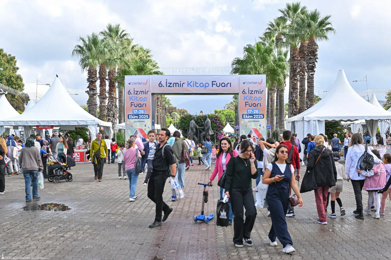 Edebiyat dünyasının kalbi Kültürpark’ta attı