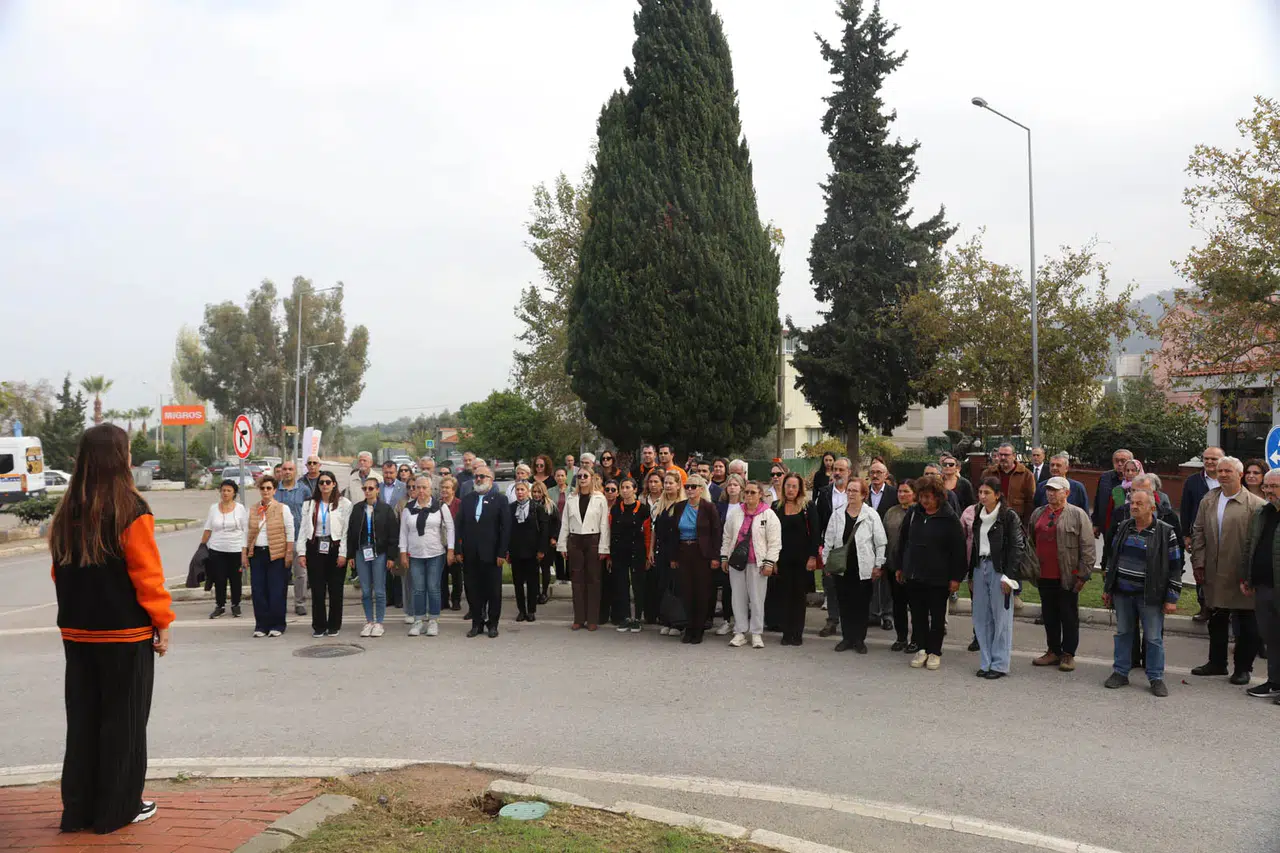 Ahmet Taner Kışlalı Güzelbahçe’de Anıldı