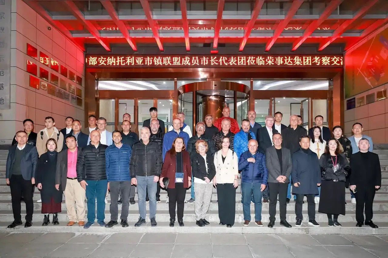 Karabağlar Belediyesi’nden Çin’e Uluslararası İşbirliği Ziyareti