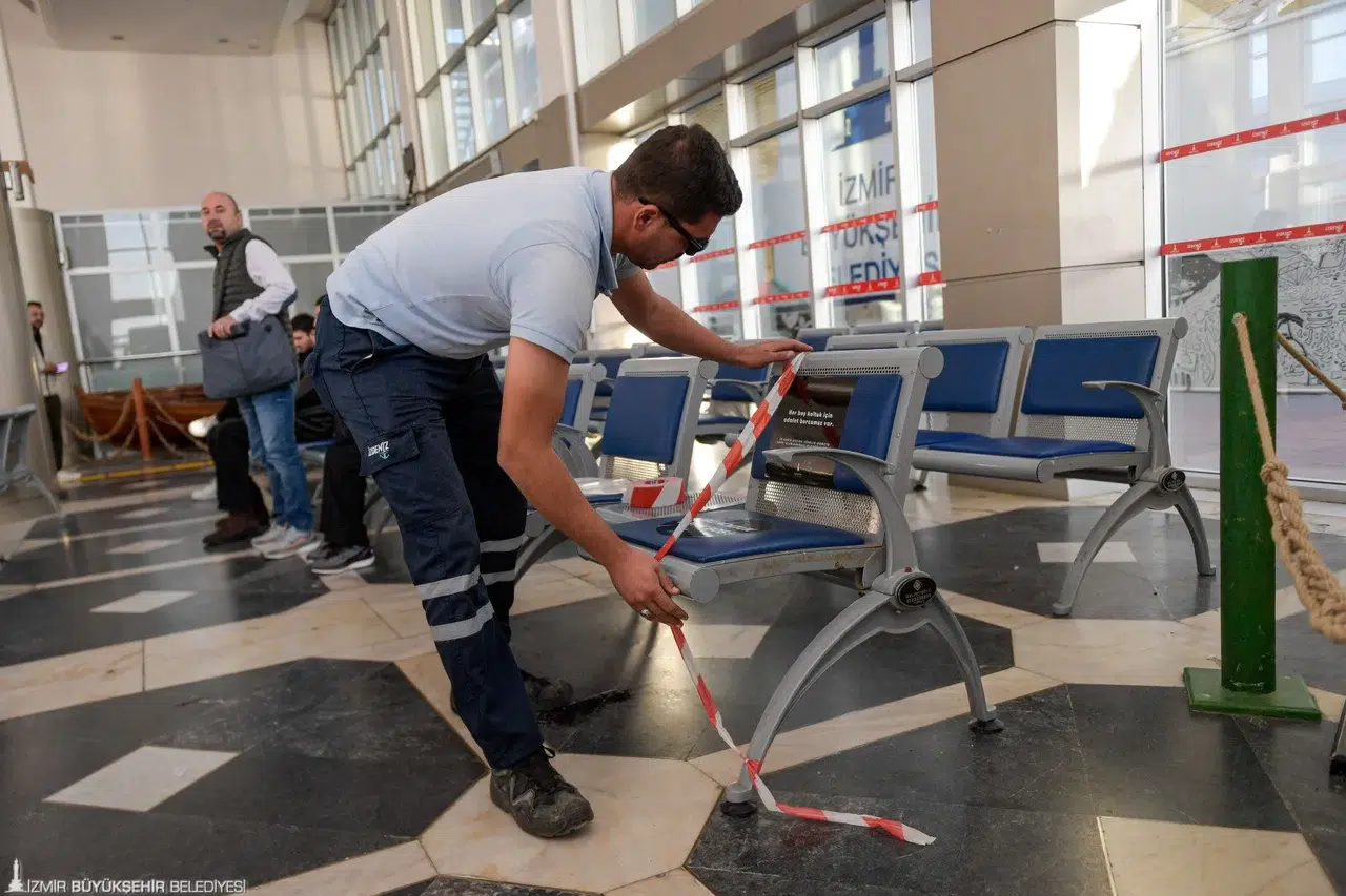 Bir koltuk boş, bir kadın eksik