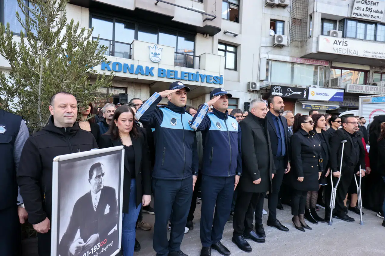Konak’ta Atatürk sonsuz özlem ve saygıyla anıldı