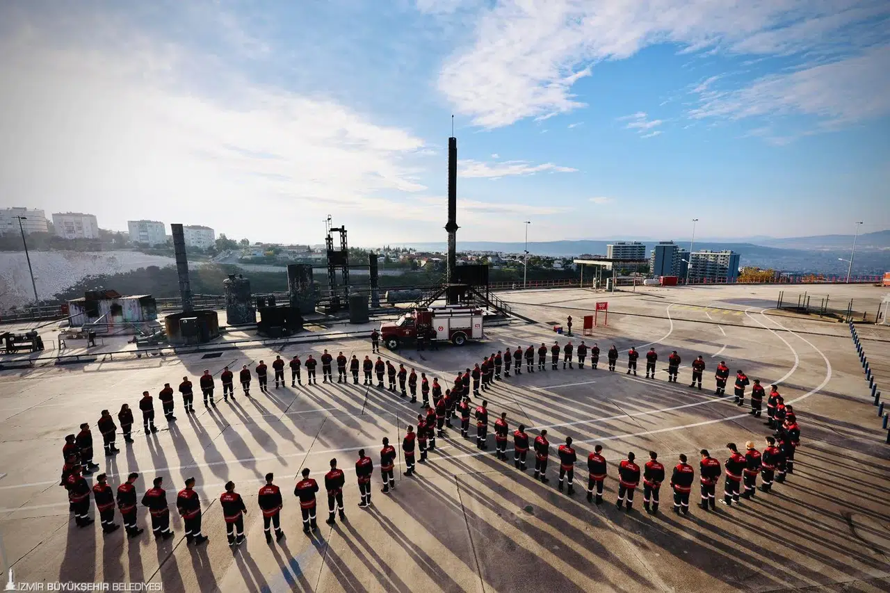 İzmir İtfaiyesi’nden 10 Kasım’da anlamlı tören