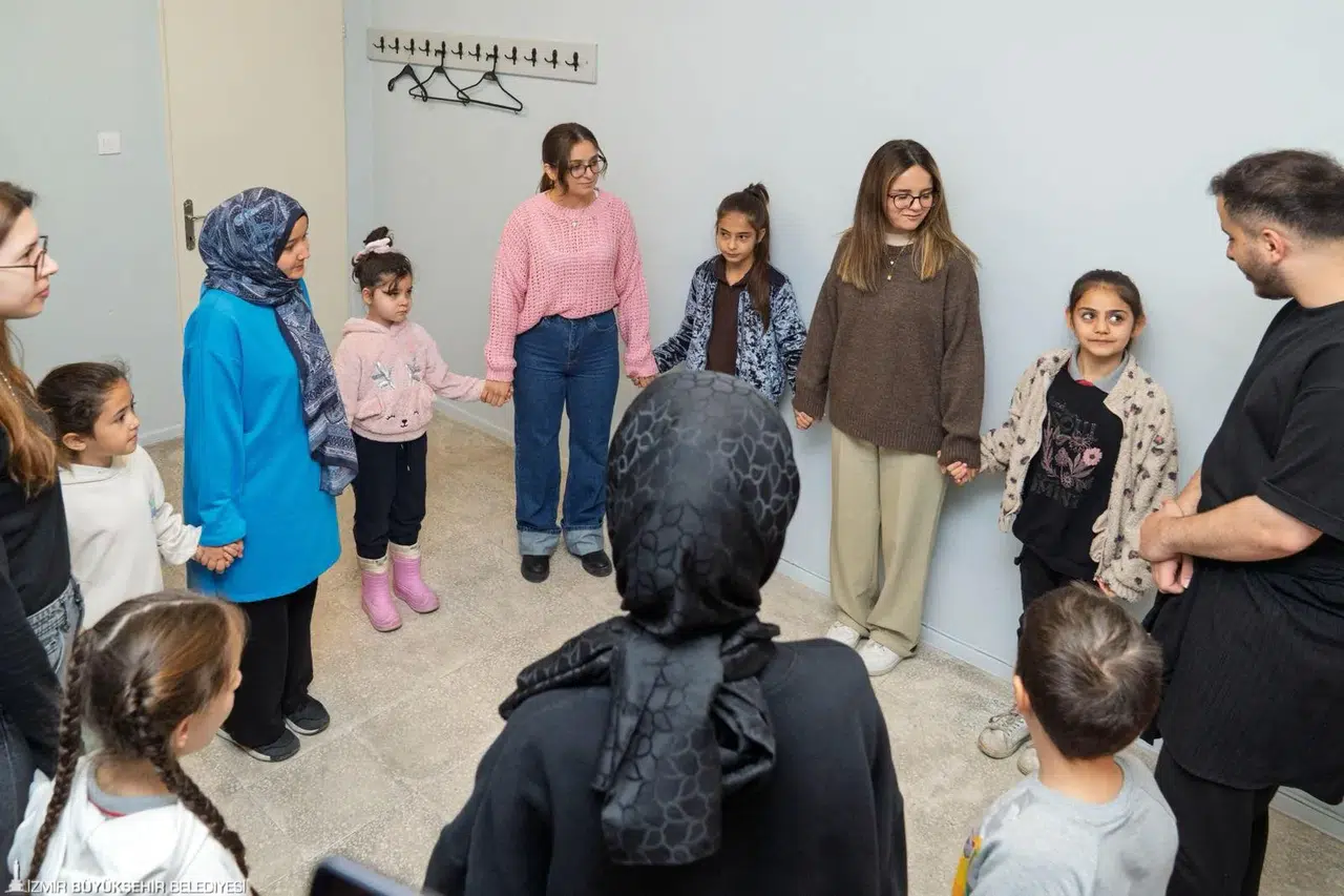 “Renkli Harfler” projesinde ders zili çaldı