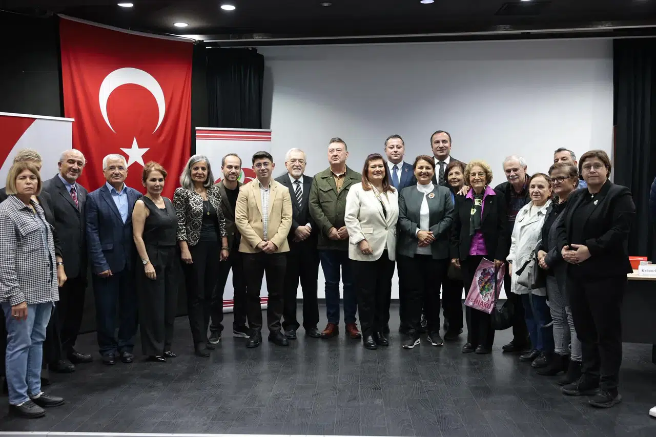 Mustafa Necati Öğretmenler Günü’nde Konak’ta anıldı