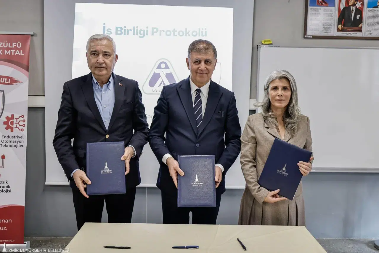 “Gençlerimize güvenli ve güçlü bir gelecek sunma sorumluluğumuz var”