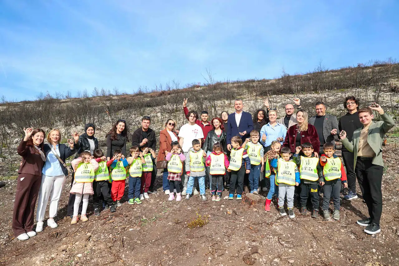 Minik ellerden yanan alanlara umut tohumları