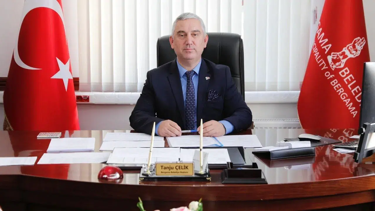 “ÖĞRETMENLERİMİZ GELECEĞİMİZİN MİMARIDIR”