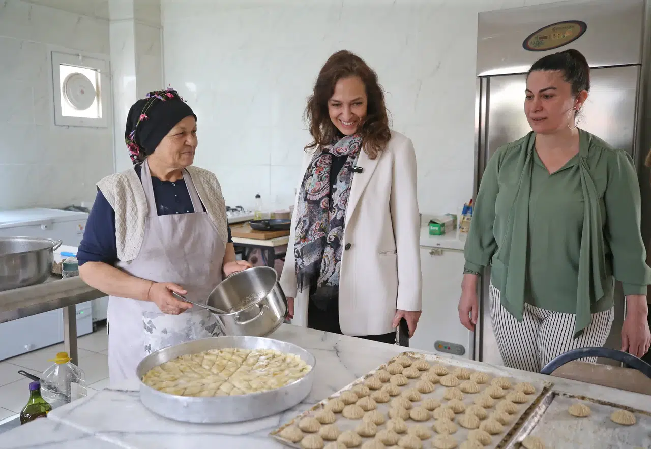 Karşıyaka Belediyesi’nden kadın istihdamına destek