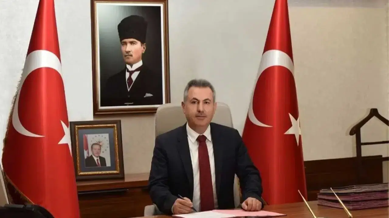 İzmir Valisi Elban'dan şehit askerler için taziye ve birlik mesajı