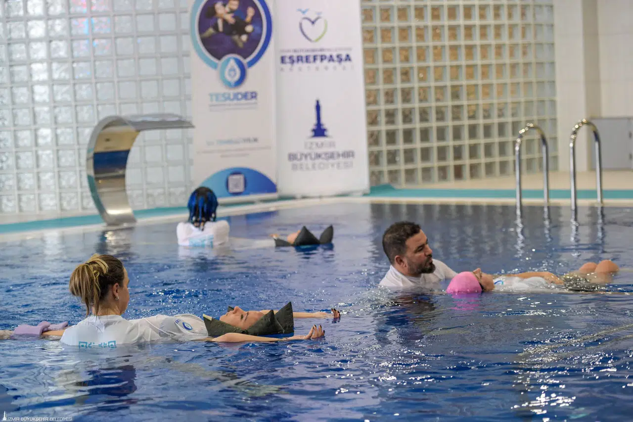 Suyun iyileştirici gücüyle engeller aşılıyor