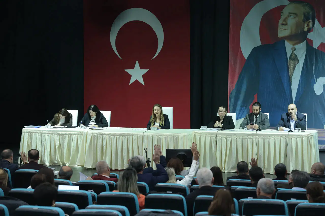 Konak Belediye Meclisi aralık ayının ilk toplantısını gerçekleştirdi