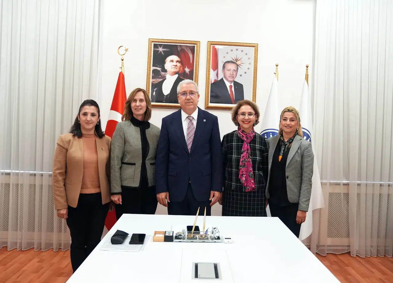 Ege Üniversitesi Ebelik alanındaki tecrübesini Türk Devletleri Teşkilatına Üye Ülkelere aktarıyor