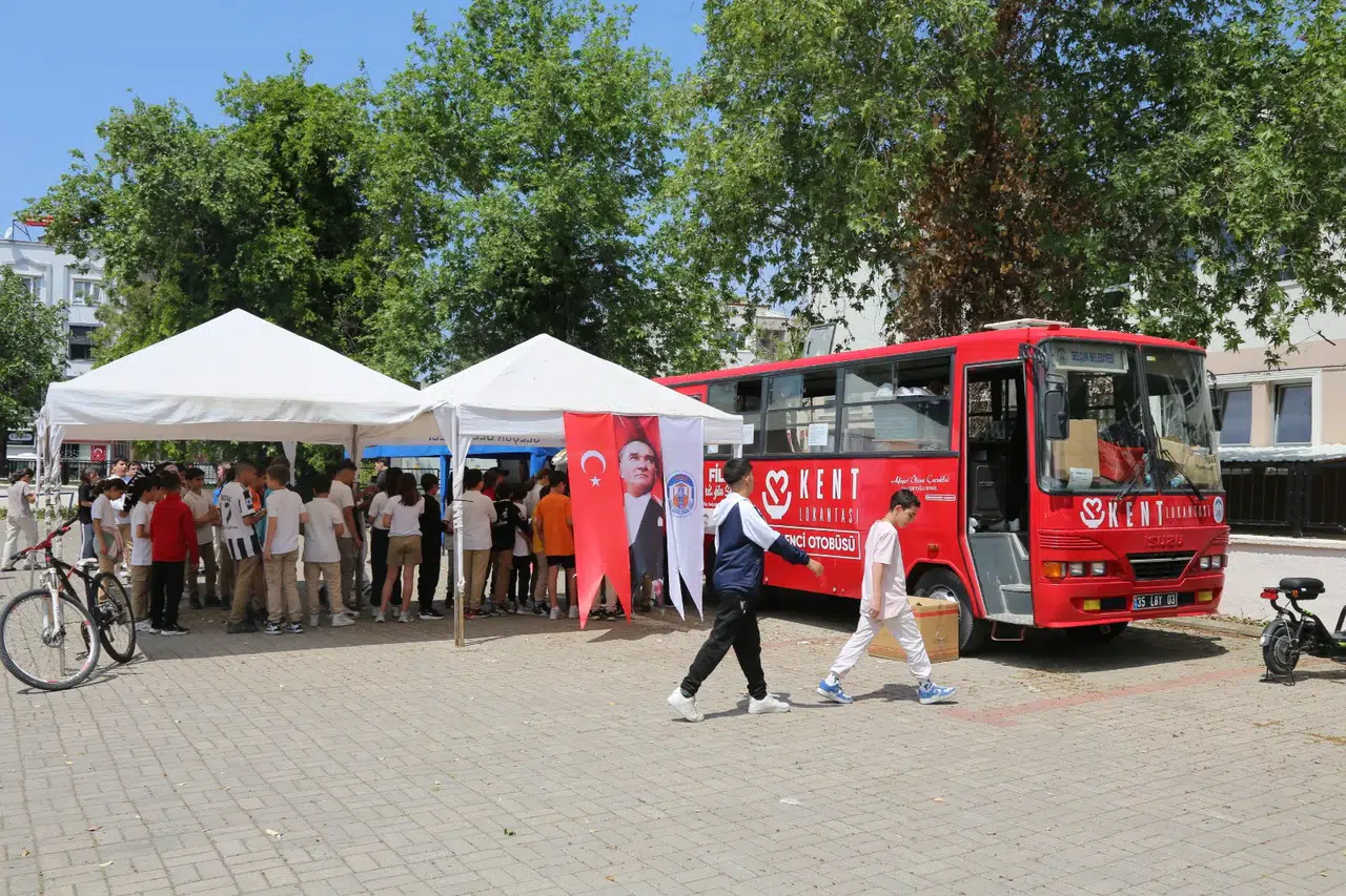Kent Lokantası Öğrenci Otobüsü 1 Yaşında