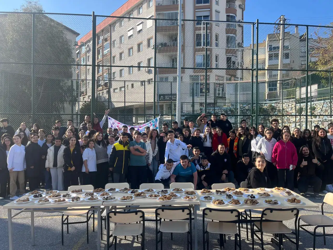 Ege Üniversitesinden ‘Dünya Engelliler Günü'ne Sanat ve Dayanışma Köprüsü