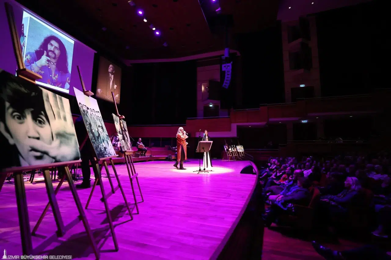 Barış Manço, şarkılarıyla anıldı