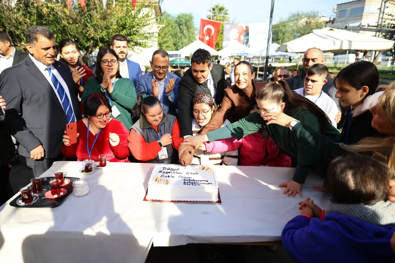 Başkan Sengel’den Efes Selçuk’un Engelsiz Çocuklarına Teşekkür