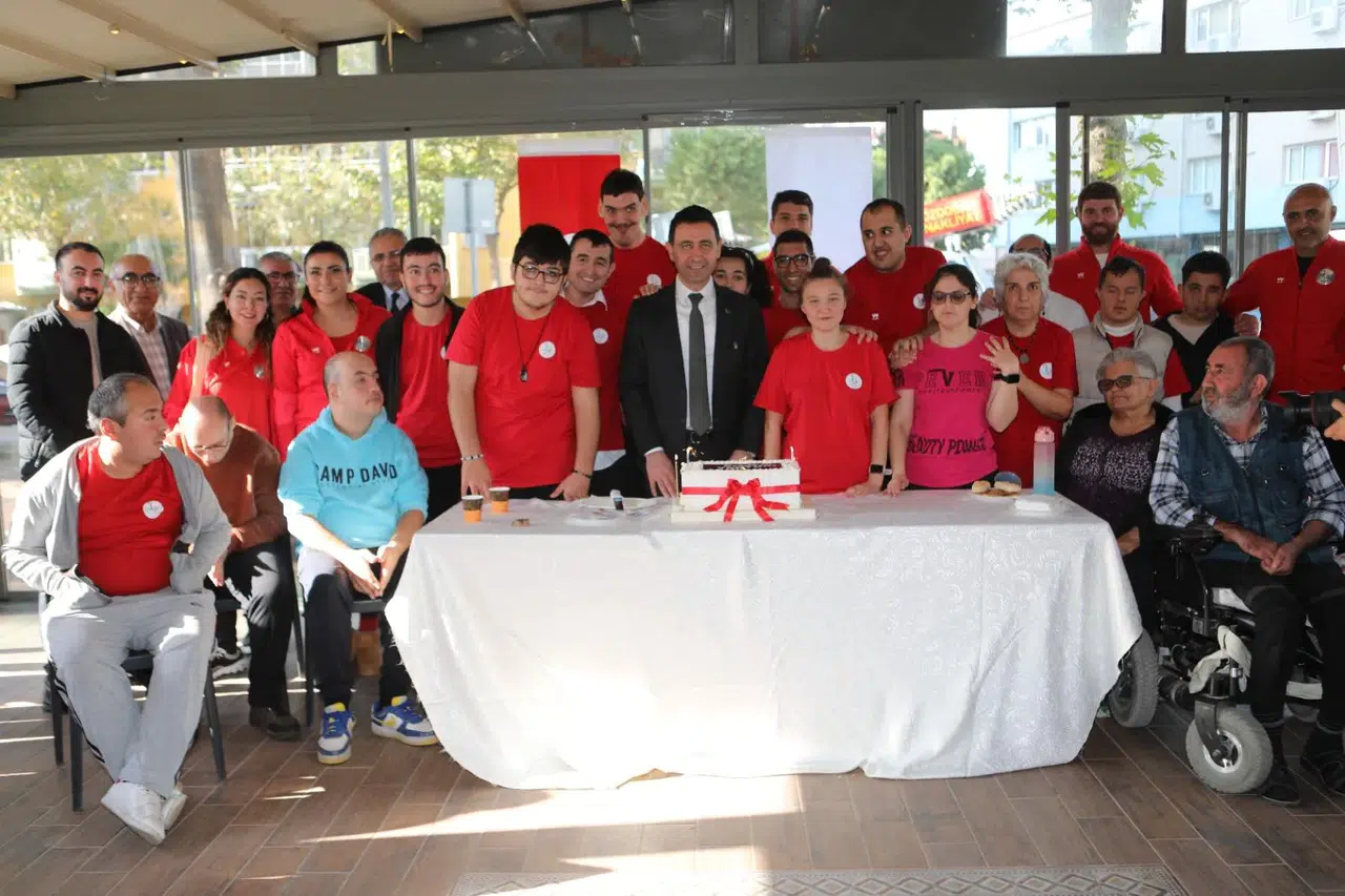 Bayraklı Belediyesi’nden 3 Aralık Farkındalık Etkinliği