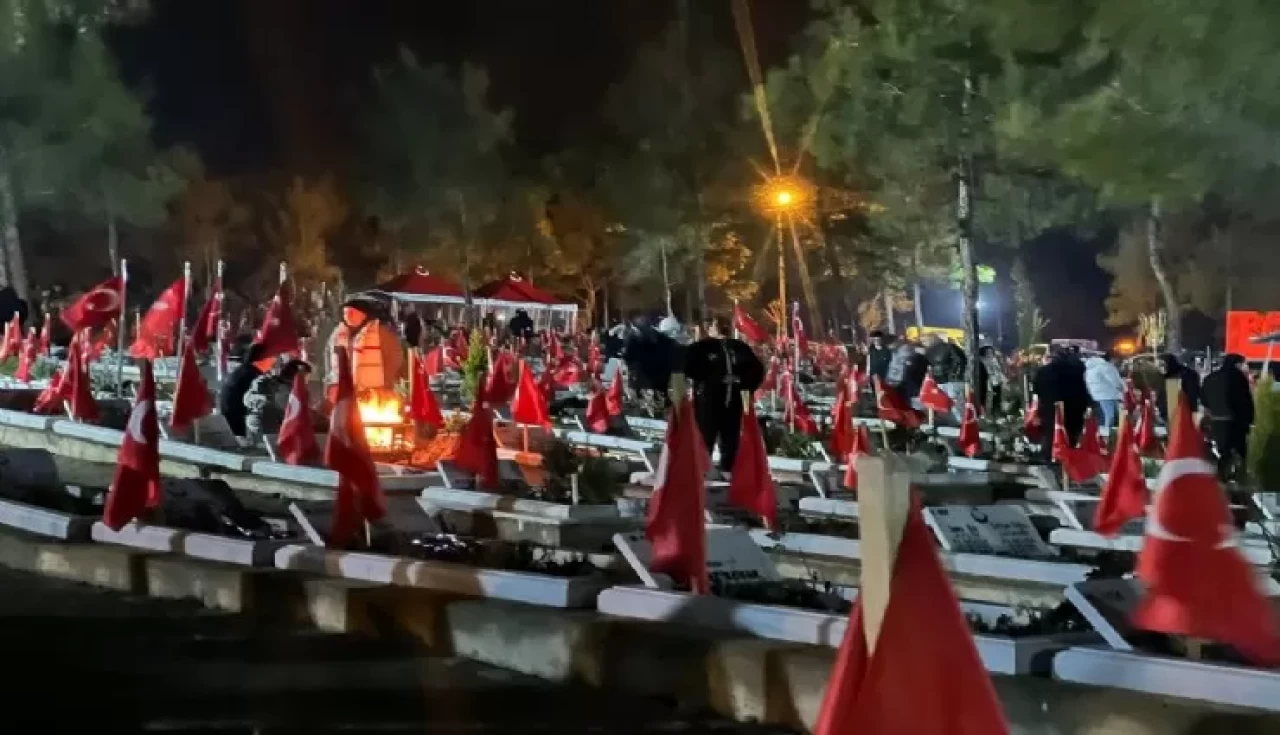 Kahramanmaraş'ta 6 Şubat Depreminin Yıldönümünde Duygusal Anlar