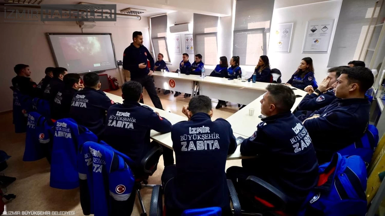 İzmir Zabıta Ekipleri Yangınla Mücadelede Uzmanlaşıyor: İşte Aldıkları Kritik Eğitim!
