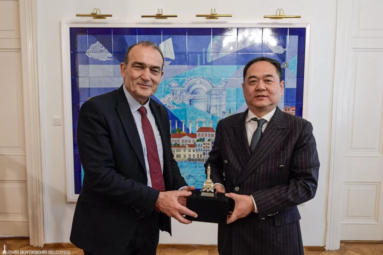 İzmir ve Çin Arasındaki İş Birliği Kapıları Açılıyor!