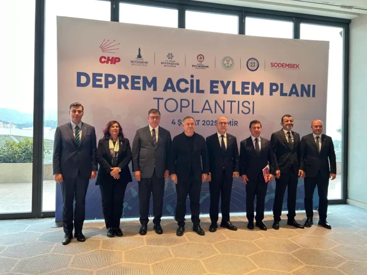 5 Büyükşehir Belediye Başkanı İzmir'den Depremlere Dikkat Çekti!