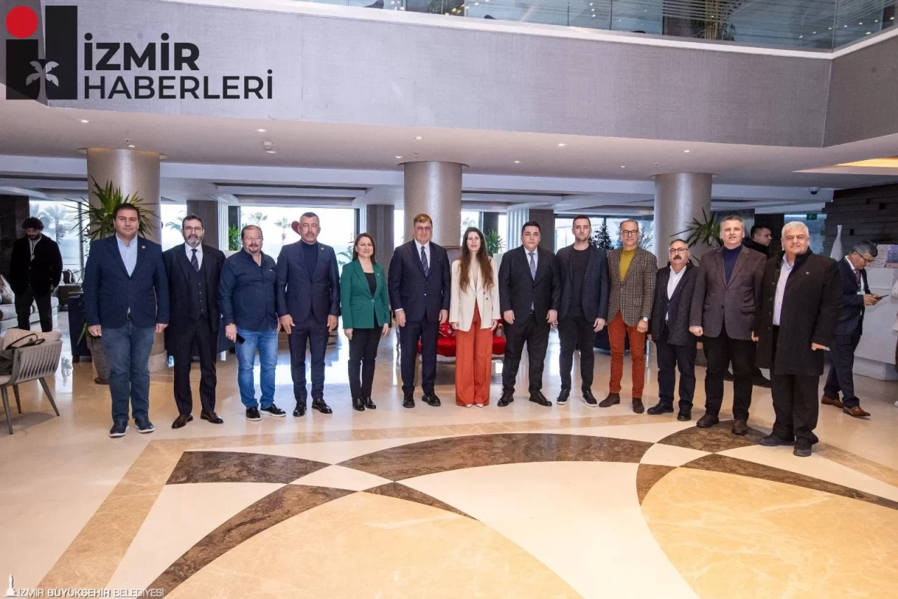 İzmir Tarımda Yeni Döneme Giriyor: Cemil Tugay’dan Güvenli Gıda Hamlesi