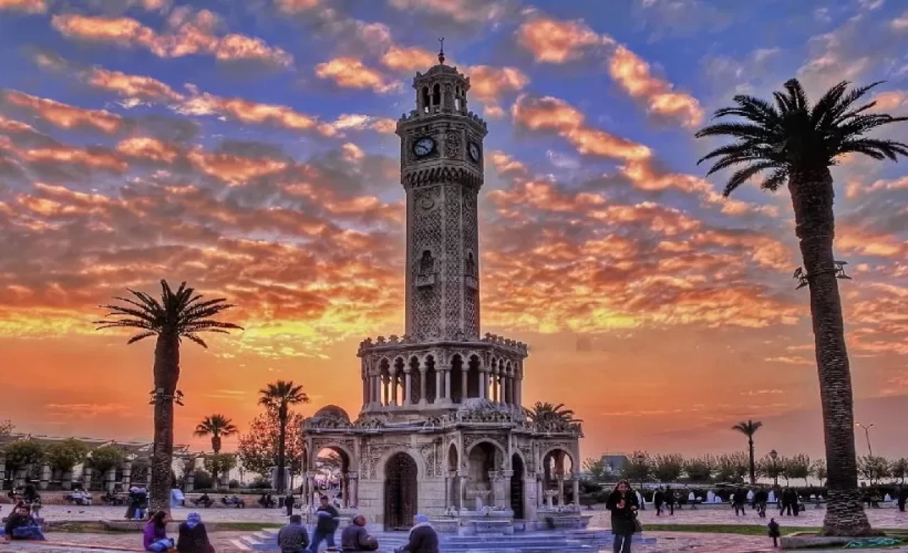 Türkiye'de Nüfus Arttı: İzmir'de Yükseliş Devam Ediyor...